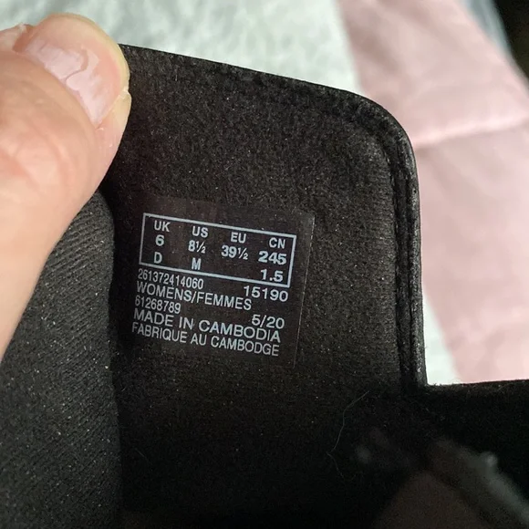 Brand New Clarks,,,,, tried on one time in house,,,,, 💓💓💓 - Picture 6 of 6